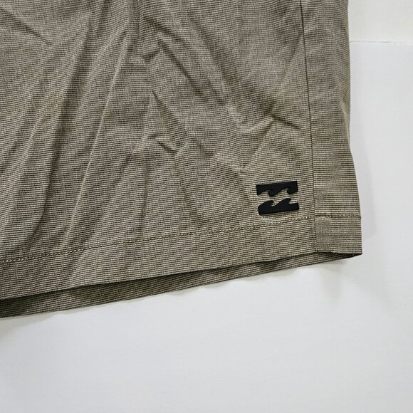 Men's Billabong Crossfire Submersible Shorts - Gravel - 34 - Gently Used - Picture 2 of 6
